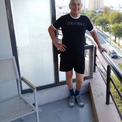 JOE.PAL es una hombre de 73 años que busca amigos en Buenos Aires 