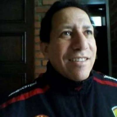 Conocer hombre de 59 años que vive en Medellin 