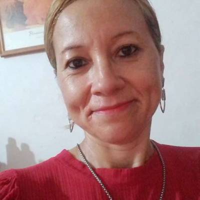 VERO82 es una mujer de 47 años que busca amigos en Buenos Aires 