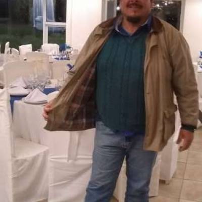 Conocer hombre de 55 años que vive en Mar del Plata 