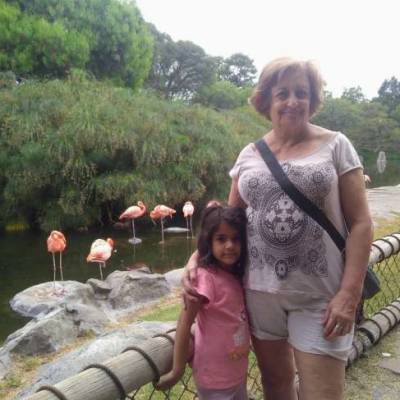 Conocer mujer de 77 años que vive en Almagro 
