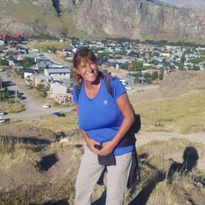 Conocer mujer de 63 años que vive en Villa Crespo 