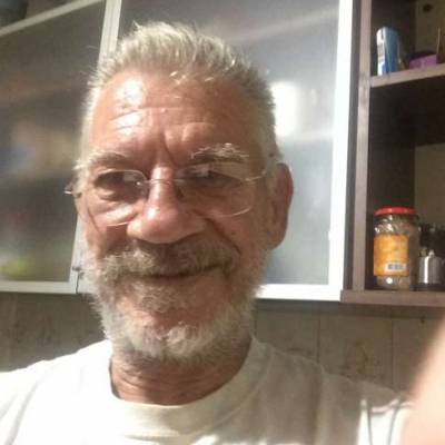 Conocer hombre de 66 años que vive en La Paternal 