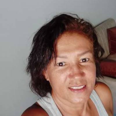 Conocer mujer de 56 años que vive en Medellin 