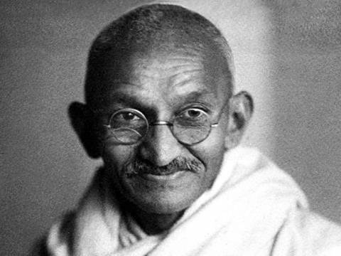 . "Aprende para Vivir Siempre"-Gandhi