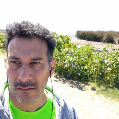 ALEJANDO27 es una hombre de 55 años que busca amigos en Buenos Aires 
