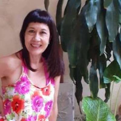 Conocer mujer de 63 años que vive en Nueva Pompeya 