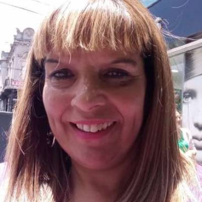 IRISREGINA es una mujer de 50 años que busca amigos en Buenos Aires 