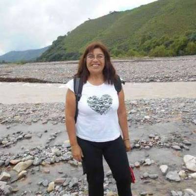 Conocer mujer de 63 años que vive en Berazategui 