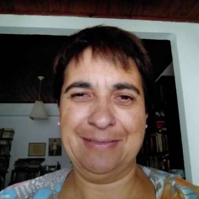 Conocer mujer de 58 años que vive en Lomas de Zamora 