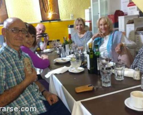 17256 2 Caminamos Almorzamos e interactuamos despues de la caminata de barrio Parque