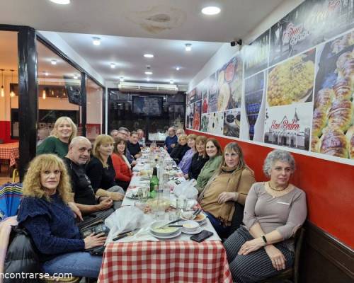 Luego de los juegos nos,quedamos a cenar. Excelente y abundante cena.  :Encuentro Grupal SALIDA MENSUAL DE JUEGOS 5