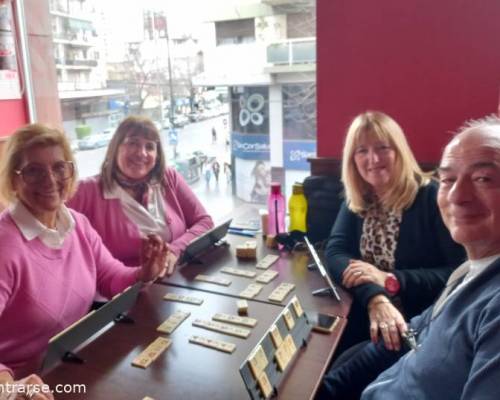 linda tarde compartida con amigos !!!!! :Encuentro Grupal Jugamos Rummy en Caballito !!! 