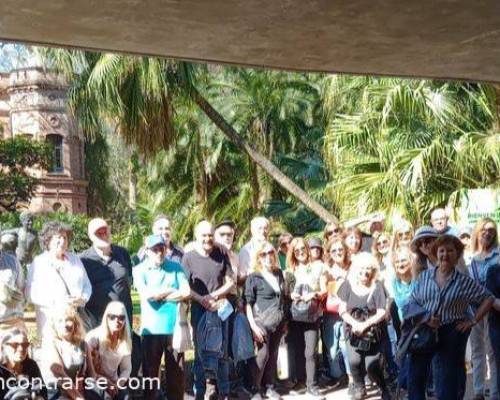 Muchas Gracias y a quienes fueron llegando + tarde tambien tanto aqui como asi tambien quienes fueron directamente al Museo :Encuentro Grupal BOTANICO Y MUSEO EVITA + merienda.