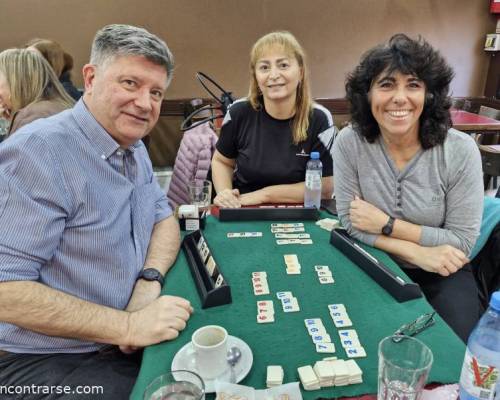 Mesa muy entretenida comparti con Ale y Federico. Venia bien en la primer mano que gane pero despues me pasaron el trapo. Jaja :Encuentro Grupal JUGAMOS AL RUMMY MONTE CASTRO