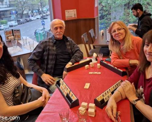 Graciasss Relinda mesa, con MONI, DIANA y RICARDO !!! :Encuentro Grupal Jugamos Rummy en Caballito !!! 