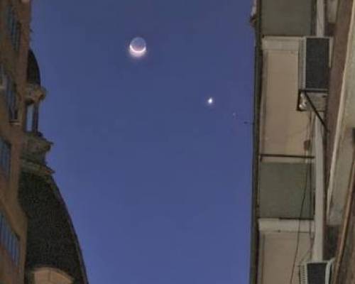 Hermosa Luna creciendo y el brillante Venus...la estrella de la tarde !!  :Encuentro Grupal CON LAS MANOS ATADAS 