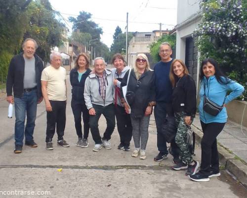 Grupalllll, aca estoy yo... todos tan lindos!!  :Encuentro Grupal VENITE A CAMINAR A  RAMOS... EJERCICIO, CHARLAS Y CAFÉ!