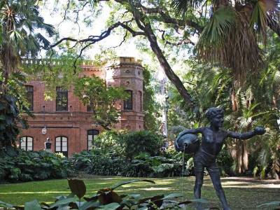 Encuentro BOTANICO Y MUSEO EVITA + merienda.